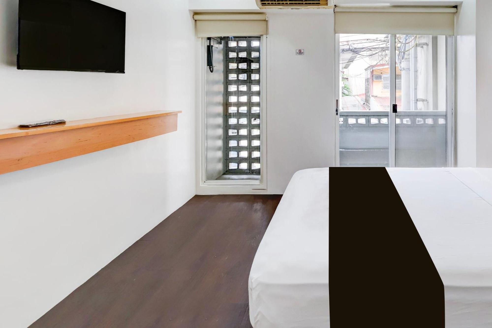 Collection O Brblock Boutique & Residences, Santa Cruz Olympia, Makati Makati City Exterior photo